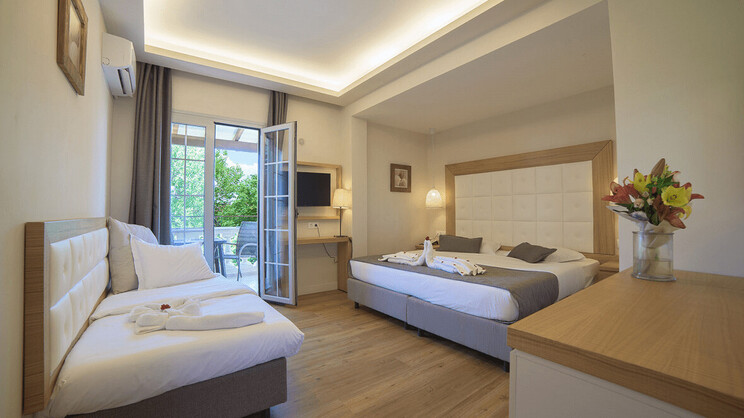 Akron Seascape Resort